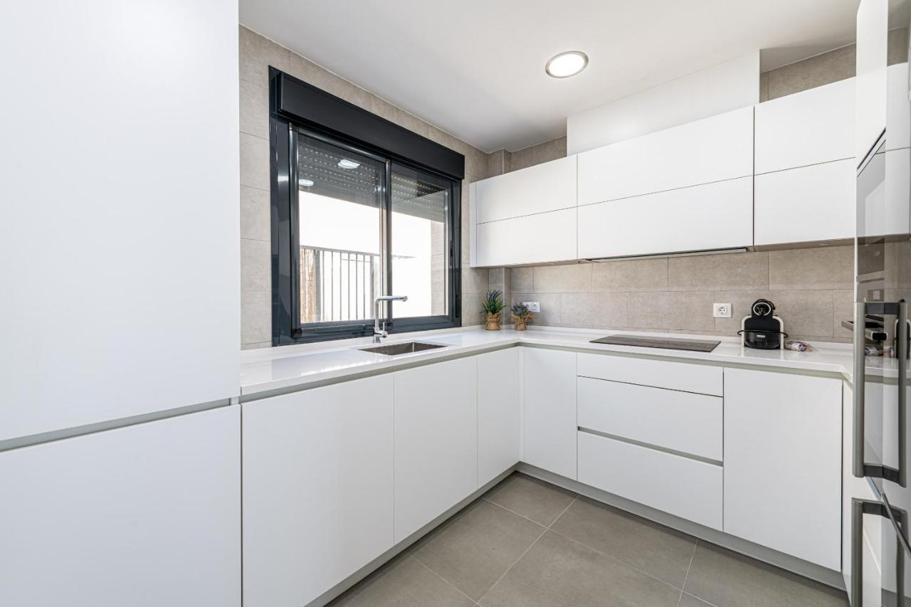 Wintowinrentals New And Sea View ตอร์เร เด เบนากาลบอน ภายนอก รูปภาพ